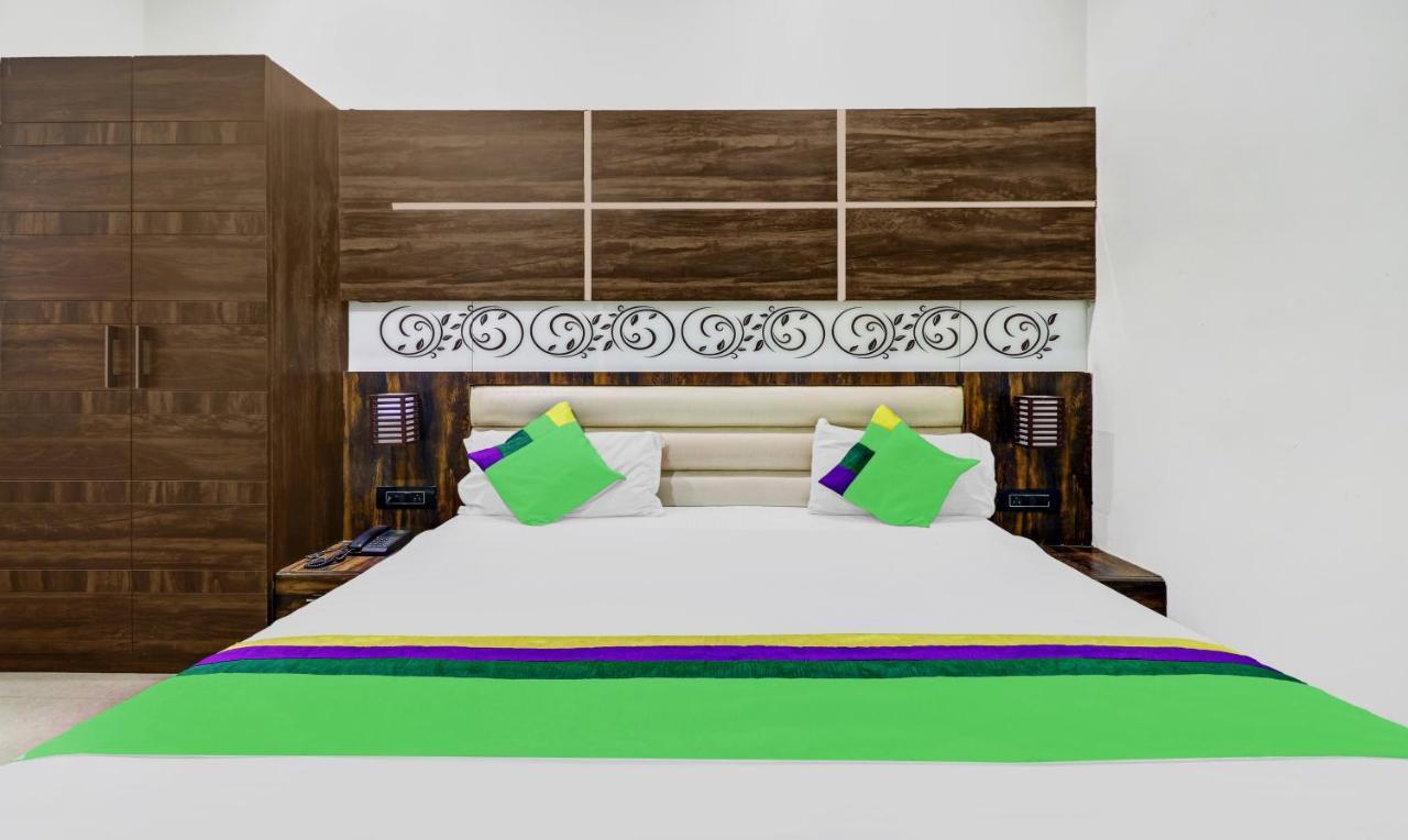 Itsy Hotels Anjali Mahal 500, Mtrs From Mathura Railway Station Exteriér fotografie