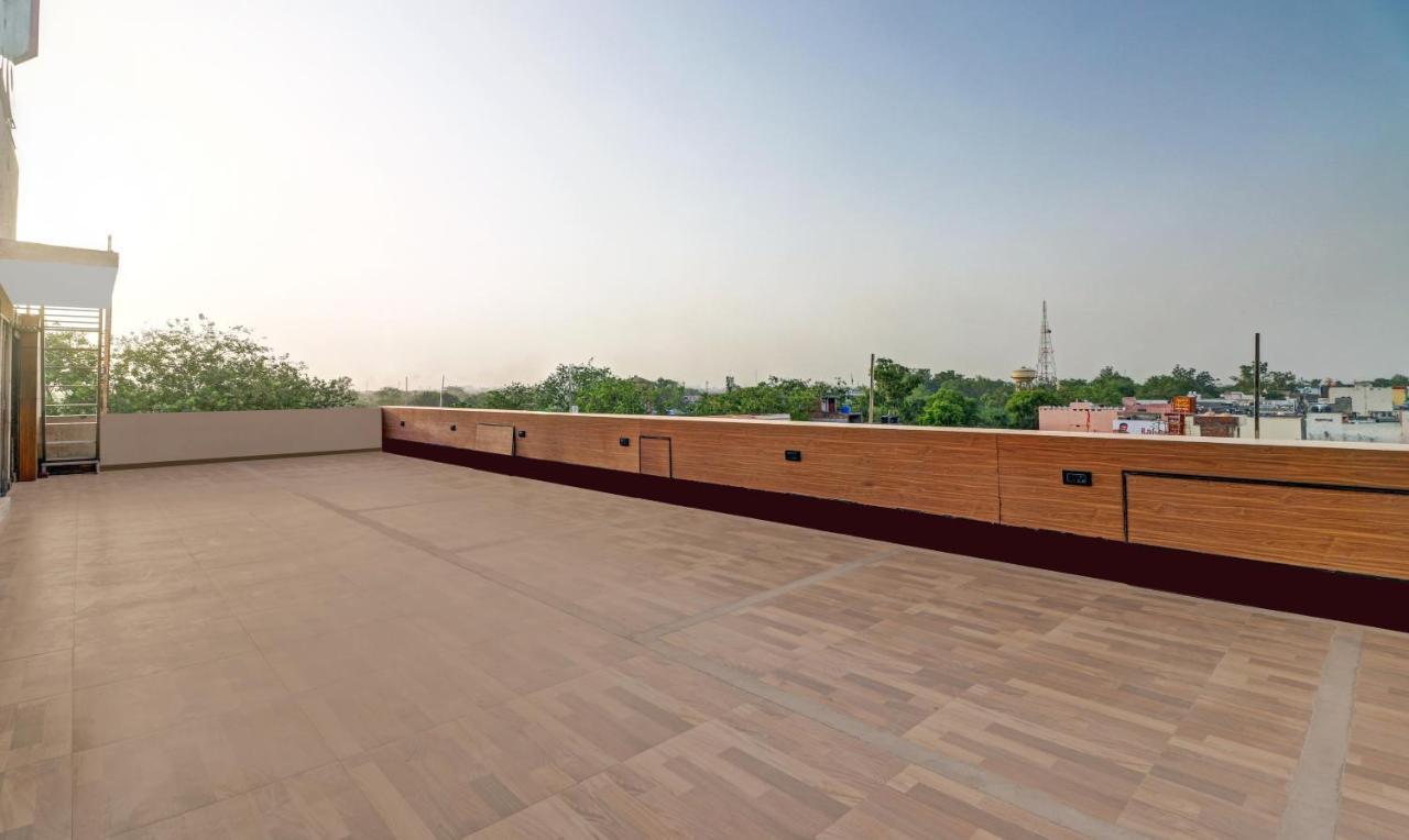 Itsy Hotels Anjali Mahal 500, Mtrs From Mathura Railway Station Exteriér fotografie