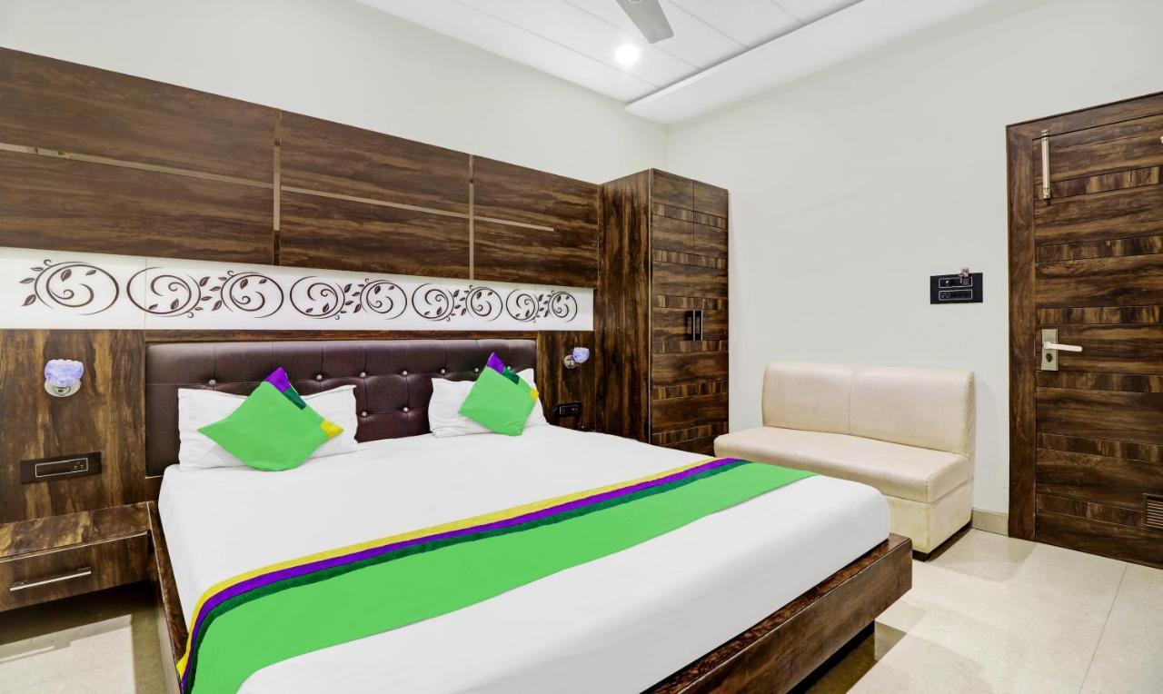 Itsy Hotels Anjali Mahal 500, Mtrs From Mathura Railway Station Exteriér fotografie